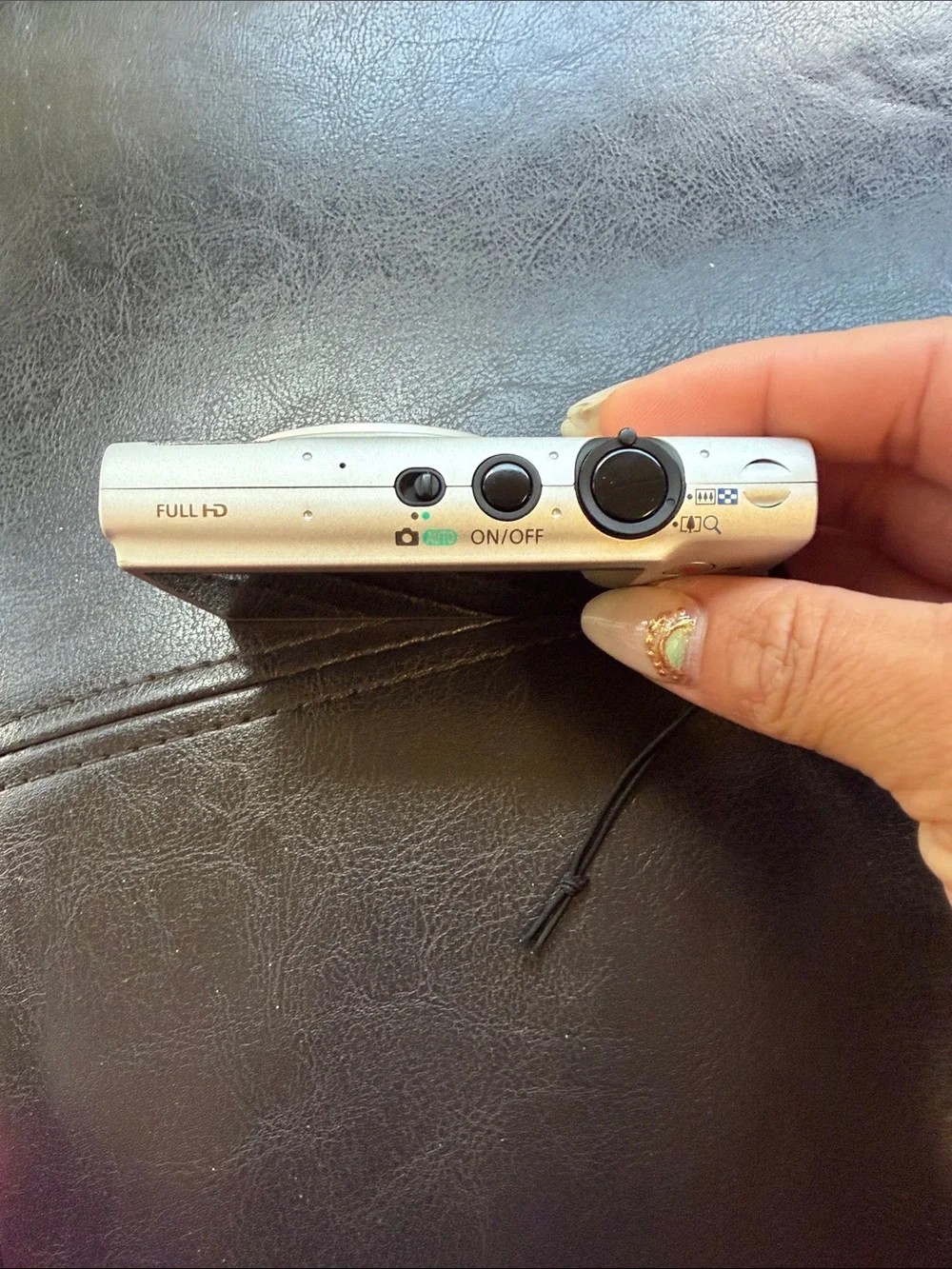Canon Powershot ELPH 110HS Silver Compact Digital Camera with 5x Zoom